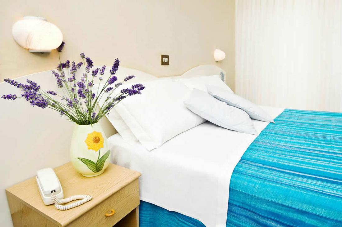 Hotel Como Римини Екстериор снимка