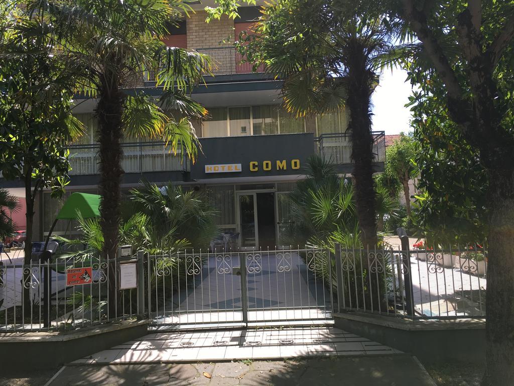 Hotel Como Римини Екстериор снимка